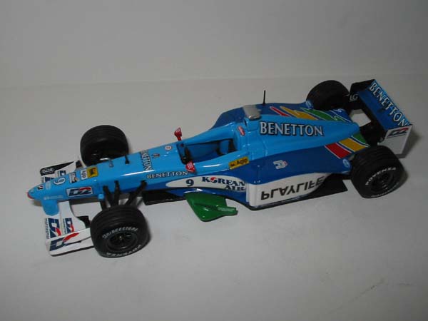 Benetton B-199 1999 G.Fisichella Nº9