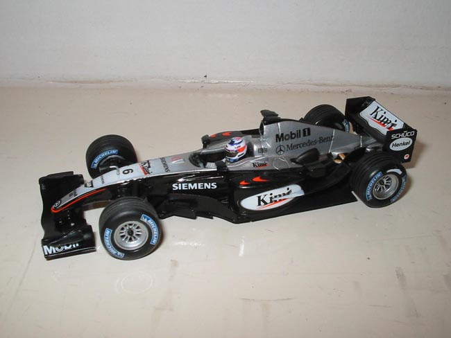 McLaren-Mercedes MP4-19 K.Raikkonen 2004 Nº6