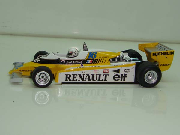 Renault-Turbo 1982 R.Arnoux Nº16
