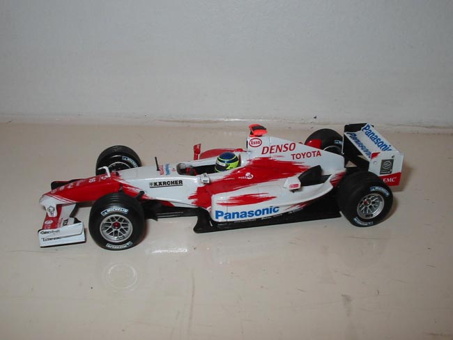 Toyota F1 C.Da Matta 2004 Nº16